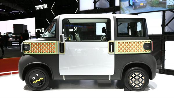 Daihatsu เปิดตัวรถยนต์ “me: MO” ปรับแต่งได้ตามใจด้วยชิ้นส่วนพิมพ์ 3 มิติ