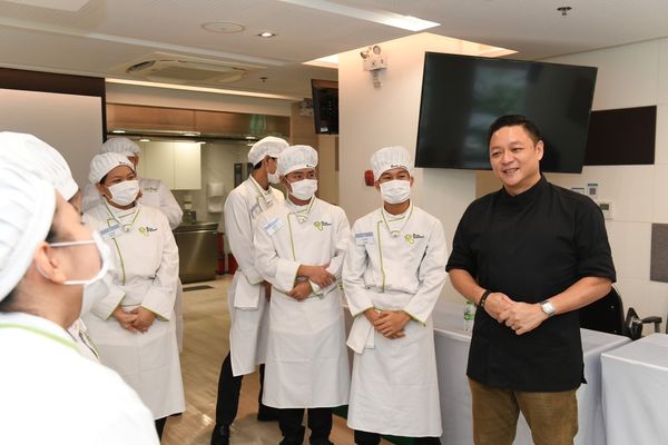 “มูลนิธิ Chef Cares” สานต่อโครงการสานฝันปั้นเชฟรุ่นที่ 3 อย่างต่อเนื่อง หวังสร้างอาชีพให้เยาวชนไทยที่ขาดโอกาส