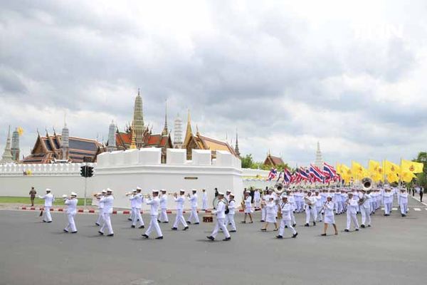 กทม.เชิญคนโทน้ำศักดิ์สิทธิ์ เฉลิมพระเกียรติ 72 พรรษา พระบาทสมเด็จพระเจ้าอยู่หัว