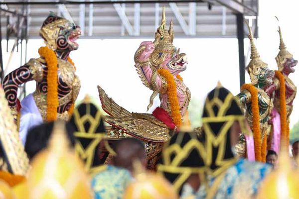 กองทัพเรือจัดพิธีบวงสรวง เรือพระราชพิธี ในพระราชพิธีทรงบำเพ็ญพระราชกุศลถวายผ้าพระกฐินโดยขบวนพยุหยาตราทางชลมารค