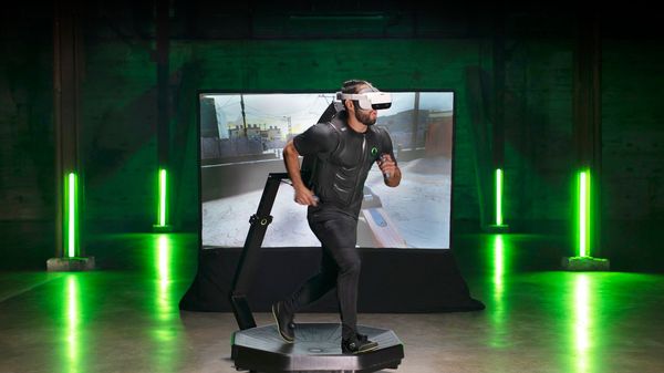 ลู่วิ่งแบบ VR “Virtuix Omni One” ทางเลือกใหม่ของการออกกำลังกายในบ้าน