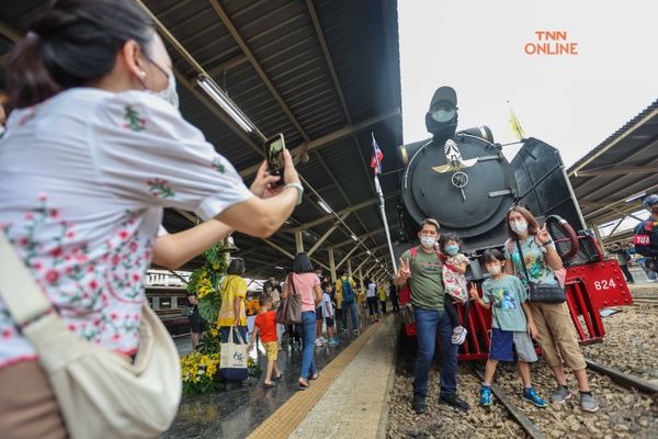 วันหยุดพ่อพาเที่ยว นั่งรถไฟย้อนยุคไปกับหัวรถจักรไอน้ำ