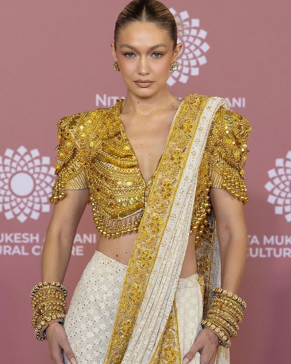 สวยจึ้งในชุดส่าหรี!! 'เซนดาย่า - จีดี้ ฮาดิด' ลัดฟ้าร่วมอีเวนต์หรูของมหารานีอินเดีย