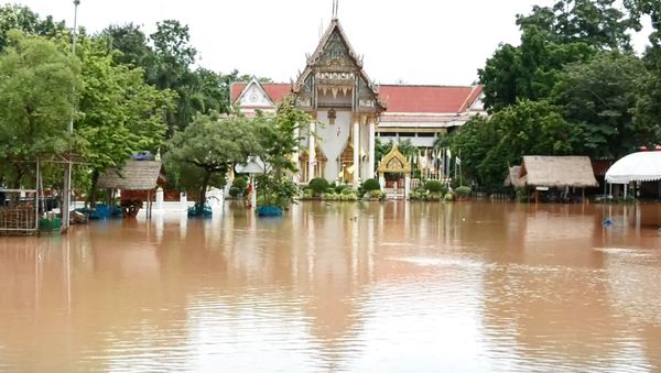 ชาวพิจิตรยังอ่วม! ถูกน้ำท่วมต่อเนื่องเป็นวันที่ 4