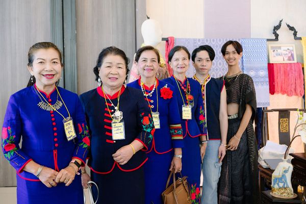 มหาดไทยสานต่อพระดำริ ผ้าไทยใส่ให้สนุก เดินหน้าพัฒนา OTOP ผ้าไทยสู่แฟชั่นโลก