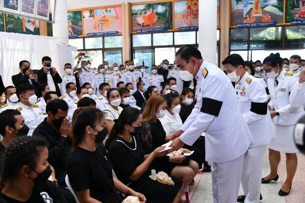 นายกฯเป็นประธาน พิธีพระราชทานเพลิงศพเหตุกราดยิงหนองบัวลำภู