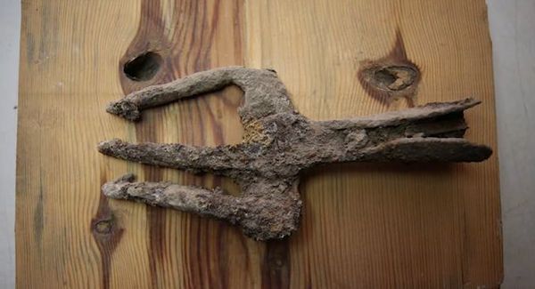 ตุรกีพบ “ตรีศูลโบราณ” อายุ 1,800 ปี ในหมู่บ้านอัสซอส