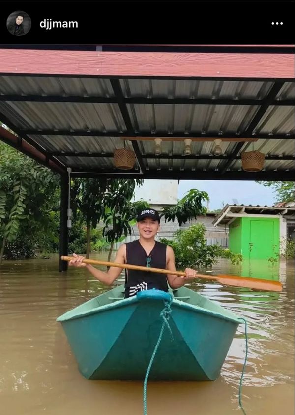 เหล่าคนบันเทิง โพสต์เจอน้ำท่วมหนัก หลังเจอฝนถล่มอย่างหนัก