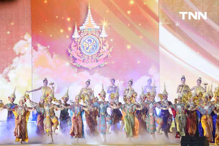 เปิดงานมหรสพสมโภชยิ่งใหญ่ เฉลิมพระเกียรติพระบาทสมเด็จพระเจ้าอยู่หัว