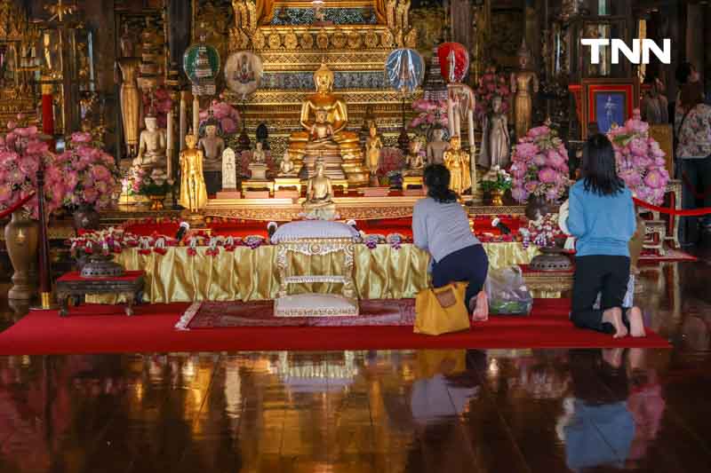 ไหว้พระขอพรในโอกาสขึ้นปีใหม่ สักการะพระพุทธรูป "นบพระปฏิมา 9 นครามหามงคล 2568"