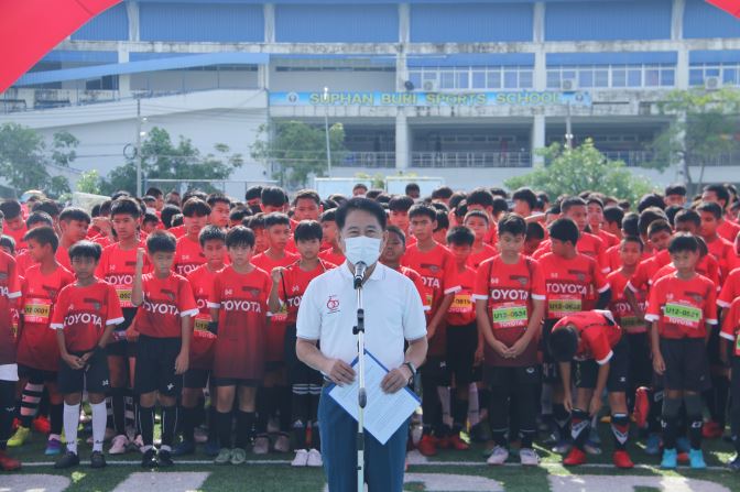 'โตโยต้าจูเนียร์ฟุตบอลคลินิก' สนามที่ 6 เมืองขุนแผนได้30แข้งจิ๋วผ่านรอบสุดท้าย