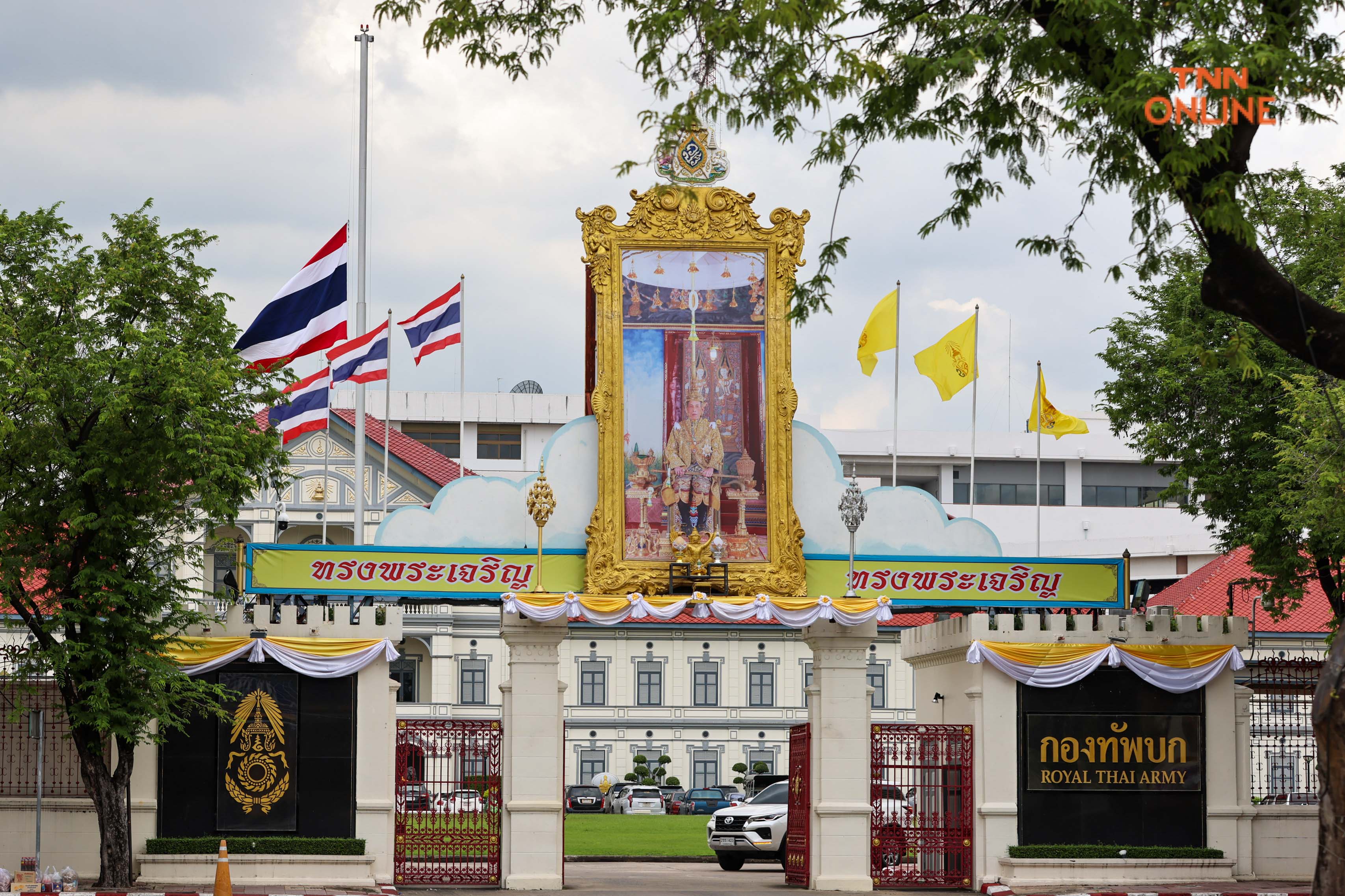 ลดธงลงครึ่งเสา ร่วมไว้อาลัยต่อเหตุการณ์ที่หนองบัวลำภู