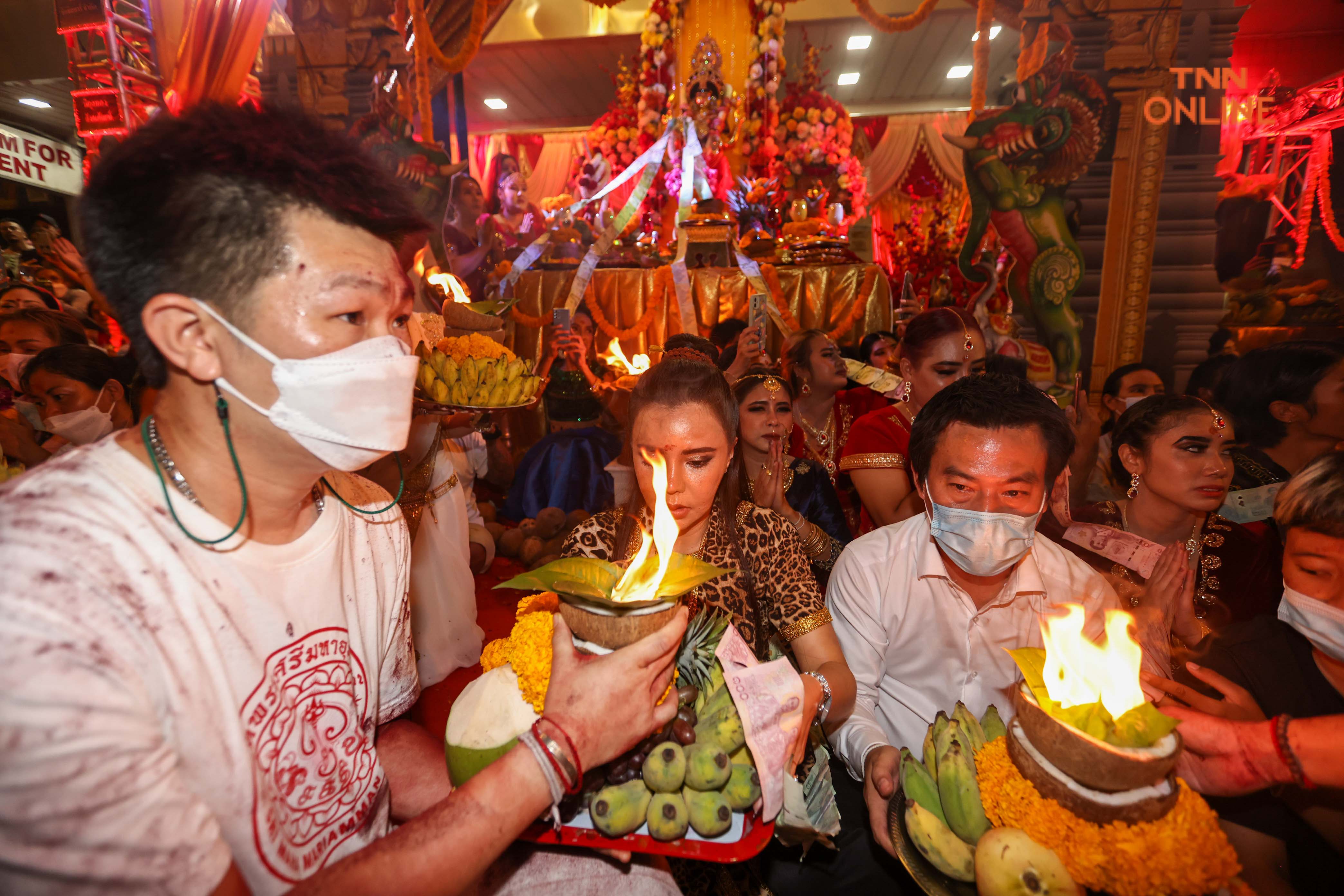 ค่ำคืนนวราตรี พิธีบูชาพระแม่อุมาเทวีสุดยิ่งใหญ่