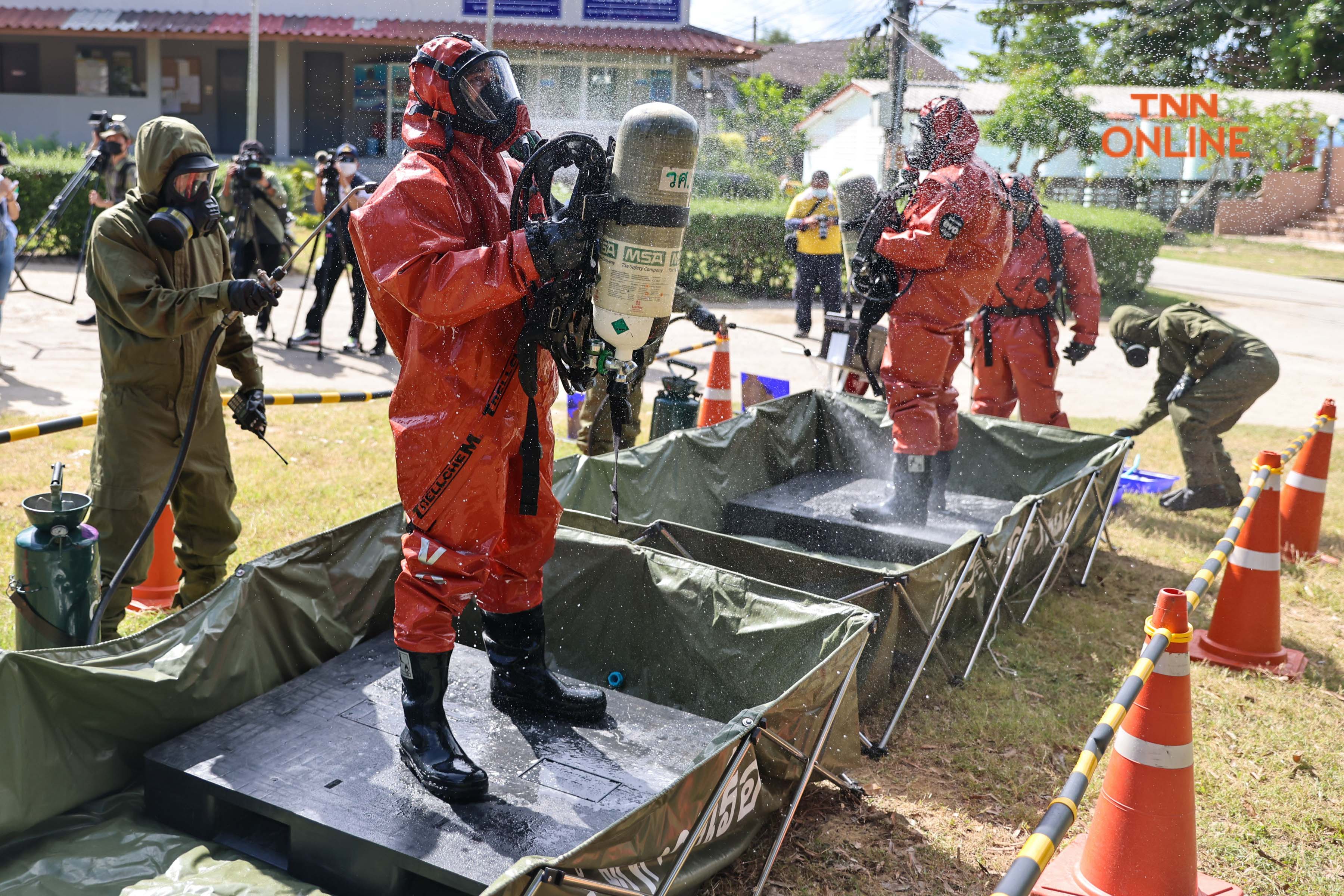 ประมวลภาพ ทร.สาธิตฝึกปฏิบัติการบรรเทาสาธารณภัยจากสารเคมีและวัตถุอันตราย