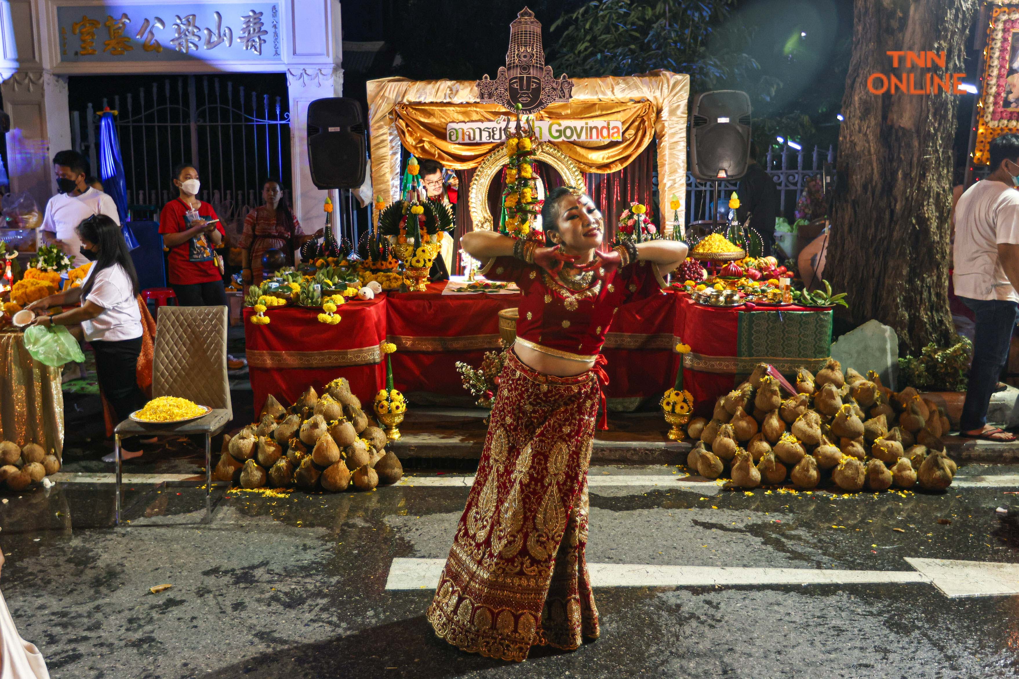 ค่ำคืนนวราตรี พิธีบูชาพระแม่อุมาเทวีสุดยิ่งใหญ่