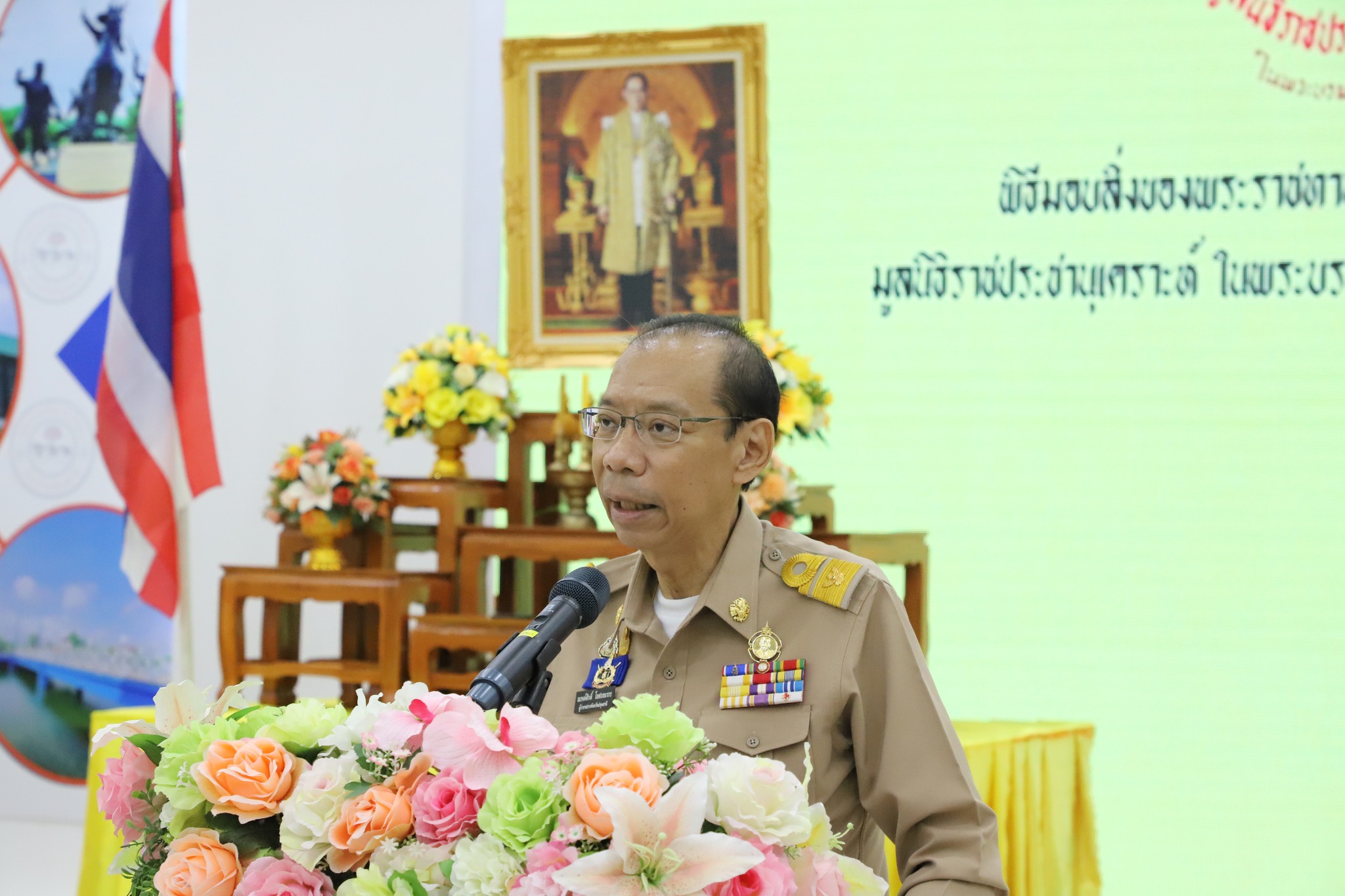 ประวัติ ผู้ว่าฯหมูป่า ณรงค์ศักดิ์ โอสถธนากร หลังเสียชีวิตด้วยโรคมะเร็ง ประวัติ ผู้ว่าฯหมูป่า ณรงค์ศักดิ์ โอสถธนากร หลังเสียชีวิตด้วยโรคมะเร็ง