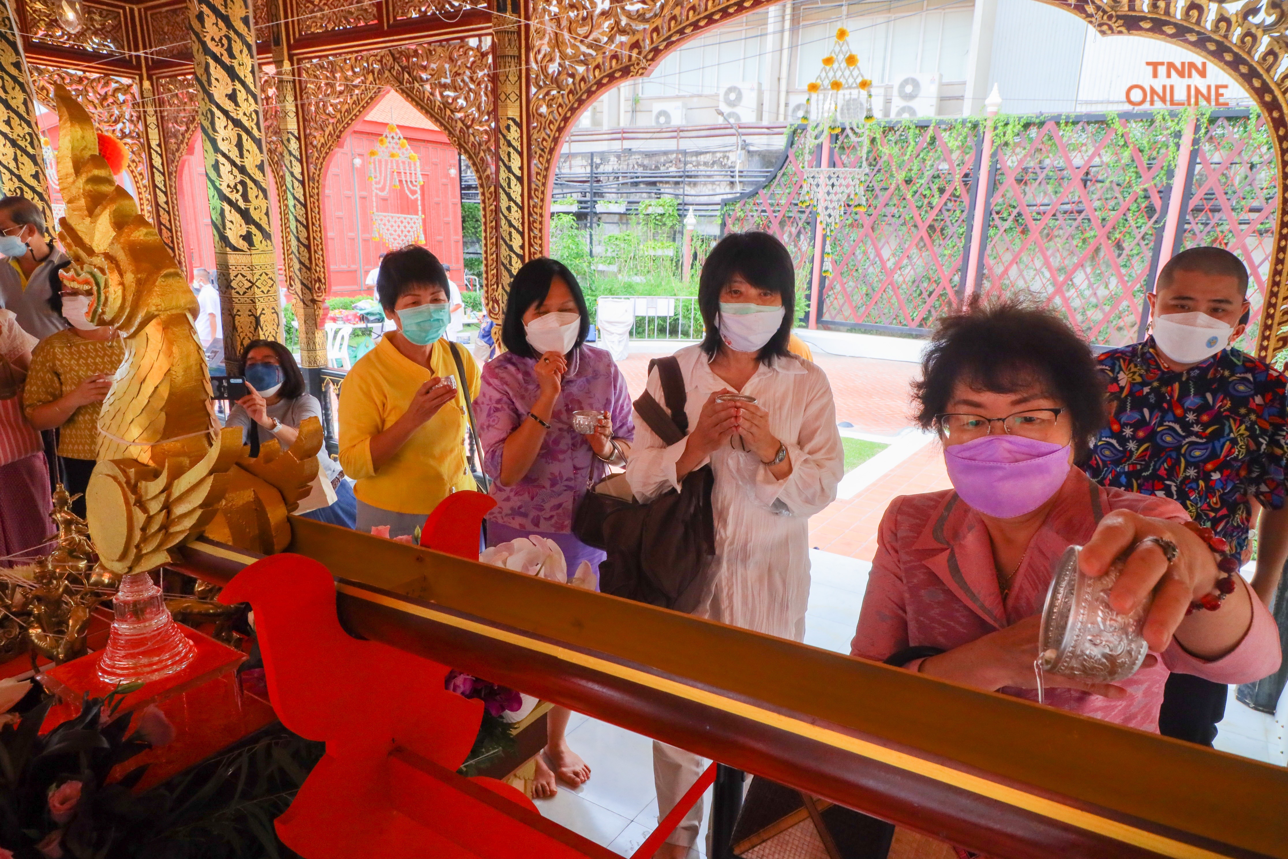 ประมวลภาพ พิพิธภัณฑสถานฯ จัดสรงน้ำพระธาตุและเทวดานพเคราะห์เสริมสิริมงคลวันสงกรานต์