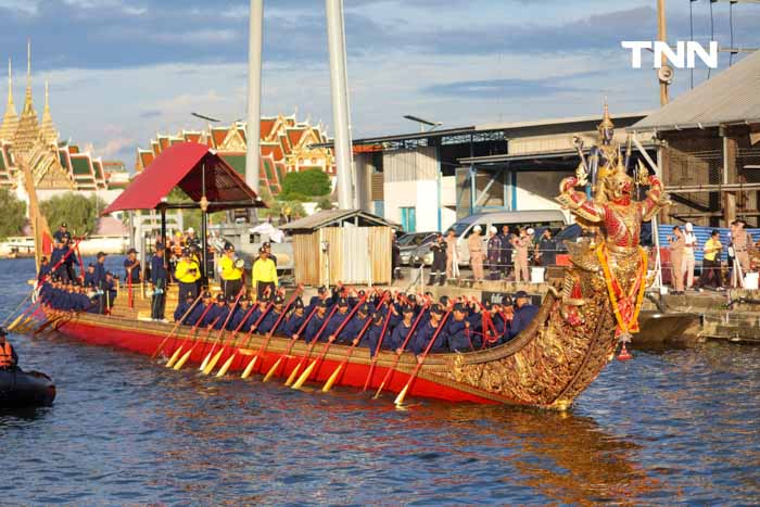 อัญเชิญ “เรือพระที่นั่งนารายณ์ทรงสุบรรณ รัชกาลที่ 9” ลงน้ำเตรียมการจัดขบวนพยุหยาตราทางชลมารค