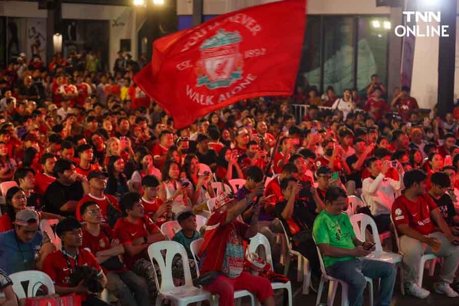 แฟนบอลลุ้นจนจบเกมส์ ปีศาจแดงปีศาจแดง บุกแบ่งแต้ม หงส์แดง