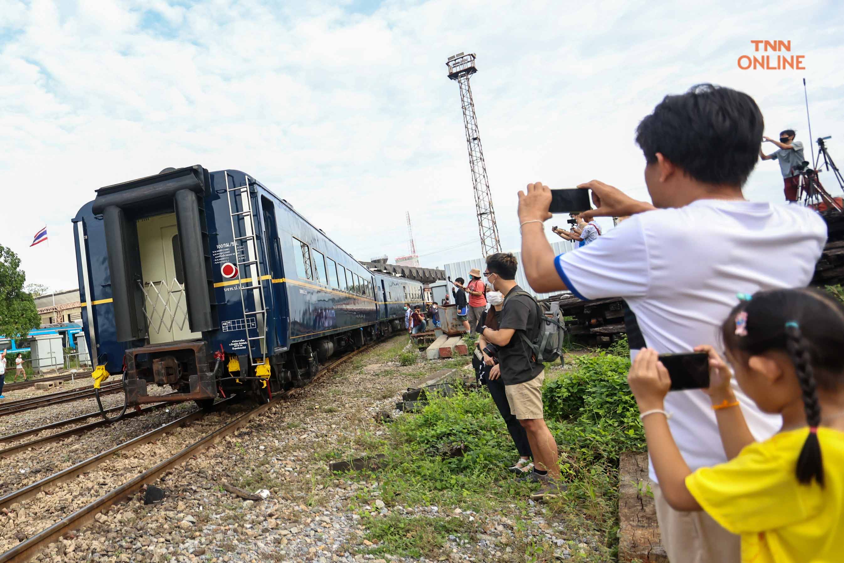 วันหยุดพ่อพาเที่ยว นั่งรถไฟย้อนยุคไปกับหัวรถจักรไอน้ำ