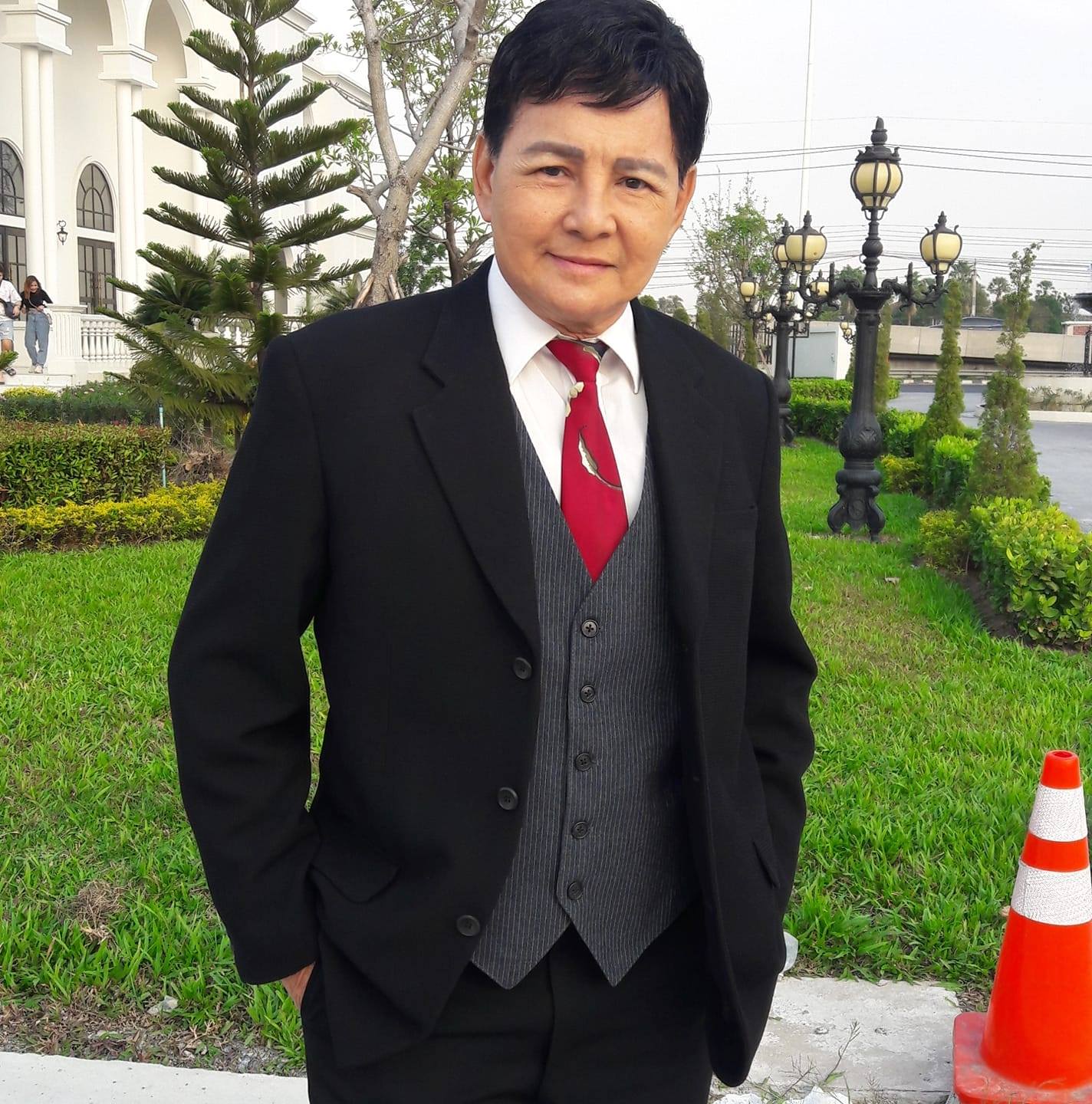 ส่งกำลังใจ อดีตพระเอกดัง สุริยา ชินพันธ์ ป่วยหนักนอนอยู่ ICU มา 5 วัน ยังต้องเฝ้าดูอาการ ส่งกำลังใจ อดีตพระเอกดัง สุริยา ชินพันธ์ ป่วยหนักนอนอยู่ ICU มา 5 วัน ยังต้องเฝ้าดูอาการ