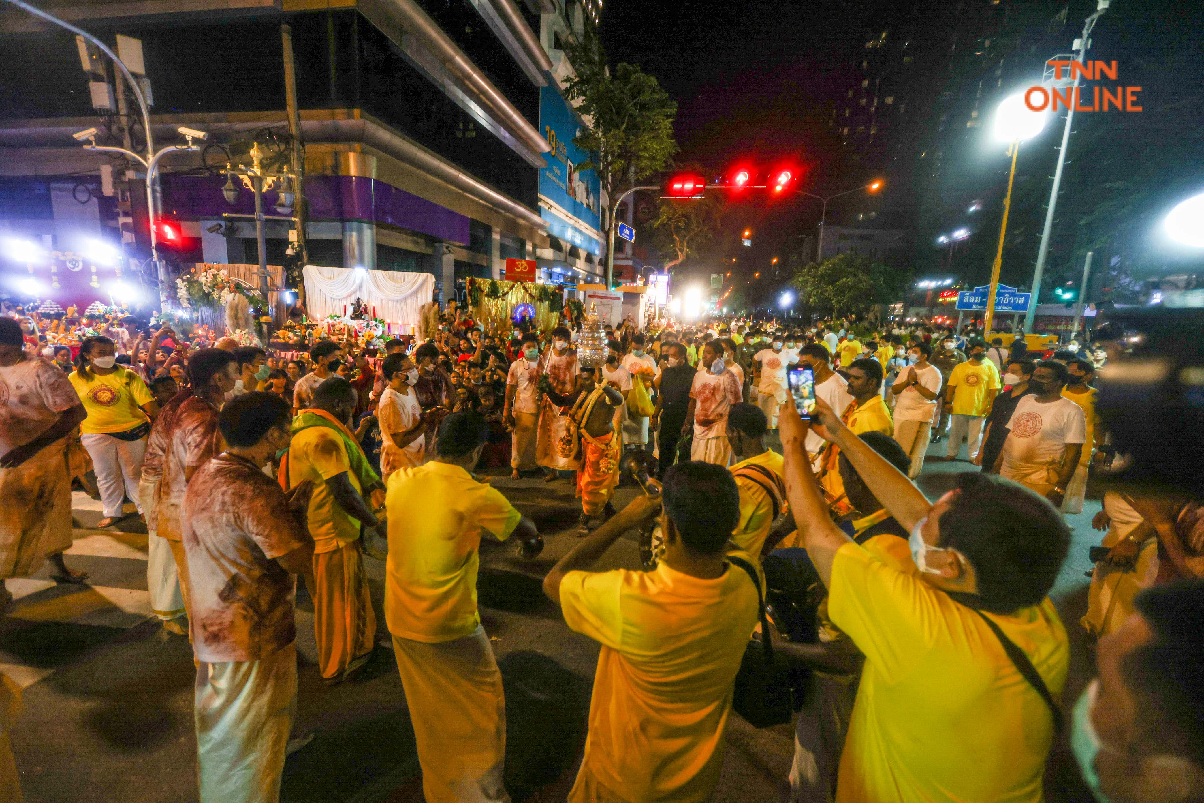 ค่ำคืนนวราตรี พิธีบูชาพระแม่อุมาเทวีสุดยิ่งใหญ่