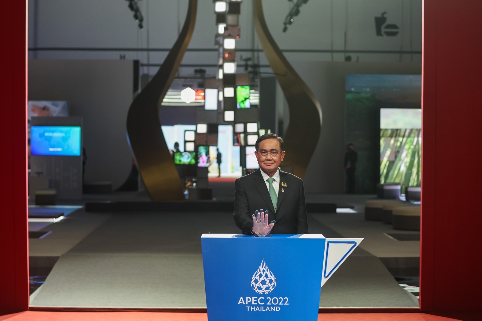 APEC 2022  ประมวลภาพ นายกฯ เปิดนิทรรศการ BCG รับเอเปค 