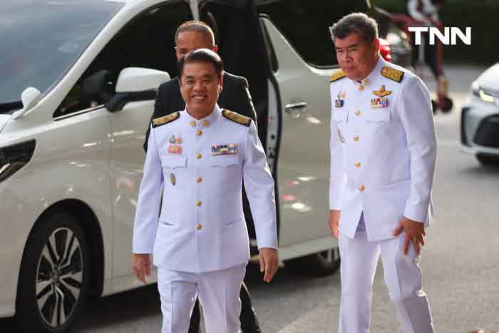 ประมวลภาพ “แพทองธาร” เข้าพิธีรับพระบรมราชโองการโปรดเกล้าฯ เป็นนายกรัฐมนตรี