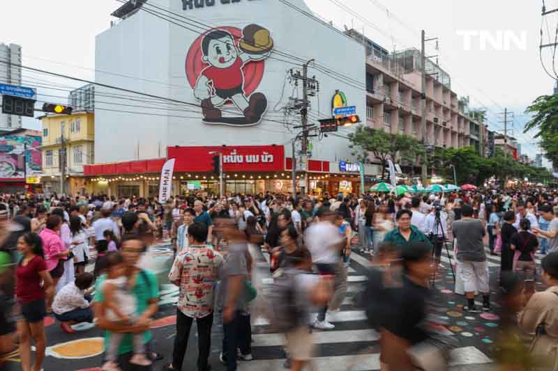 กทม. ชวนลดใช้รถ เพ้นท์สีถนนบรรทัดทองเพิ่มพื้นที่คนเดิน ในงาน Bangkok Car Free 2024