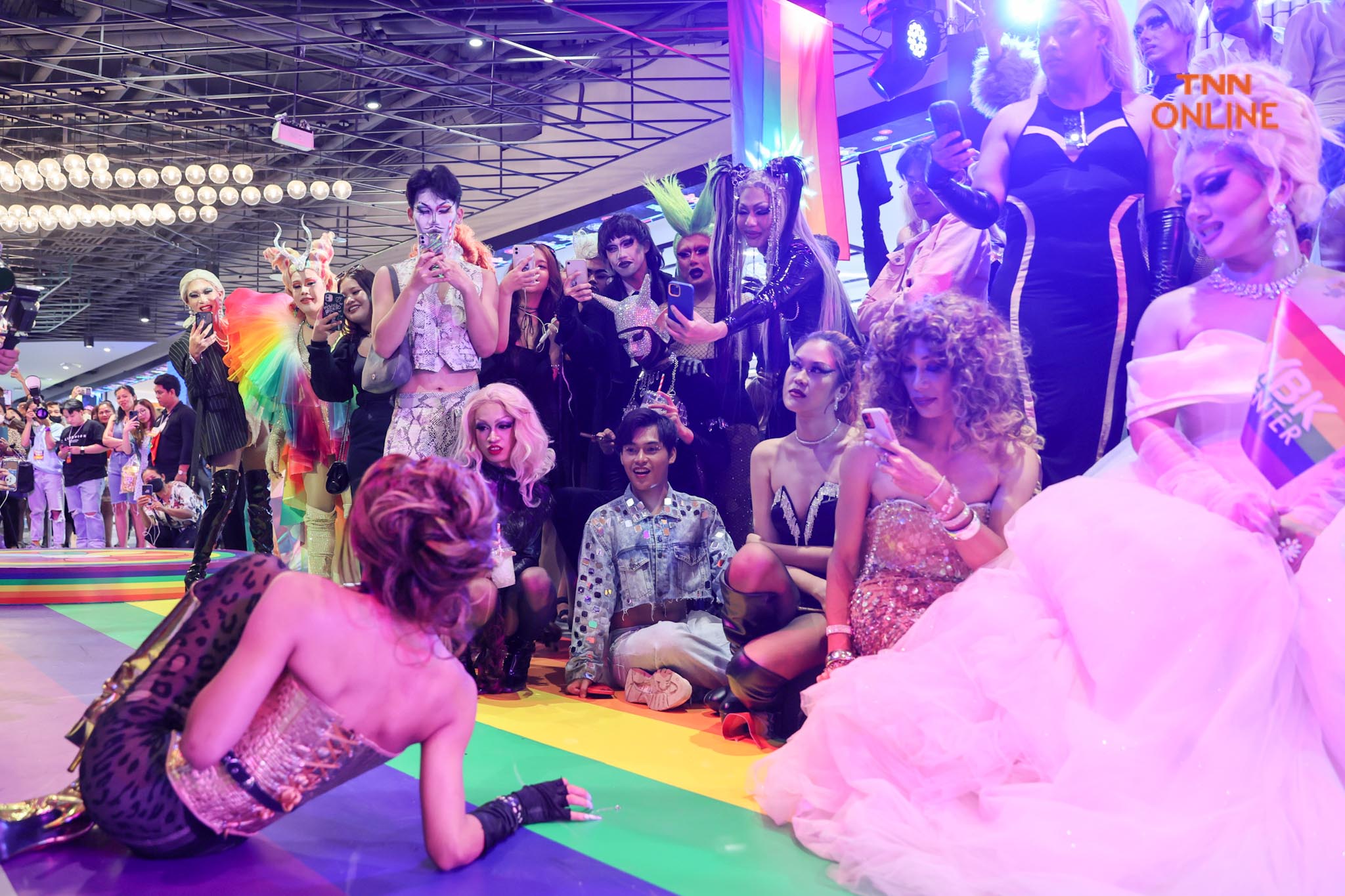 ครั้งแรกกับ DRAG PRIDE  แฟชั่นโชว์บน Runway ยาวกว่า 700 เมตร