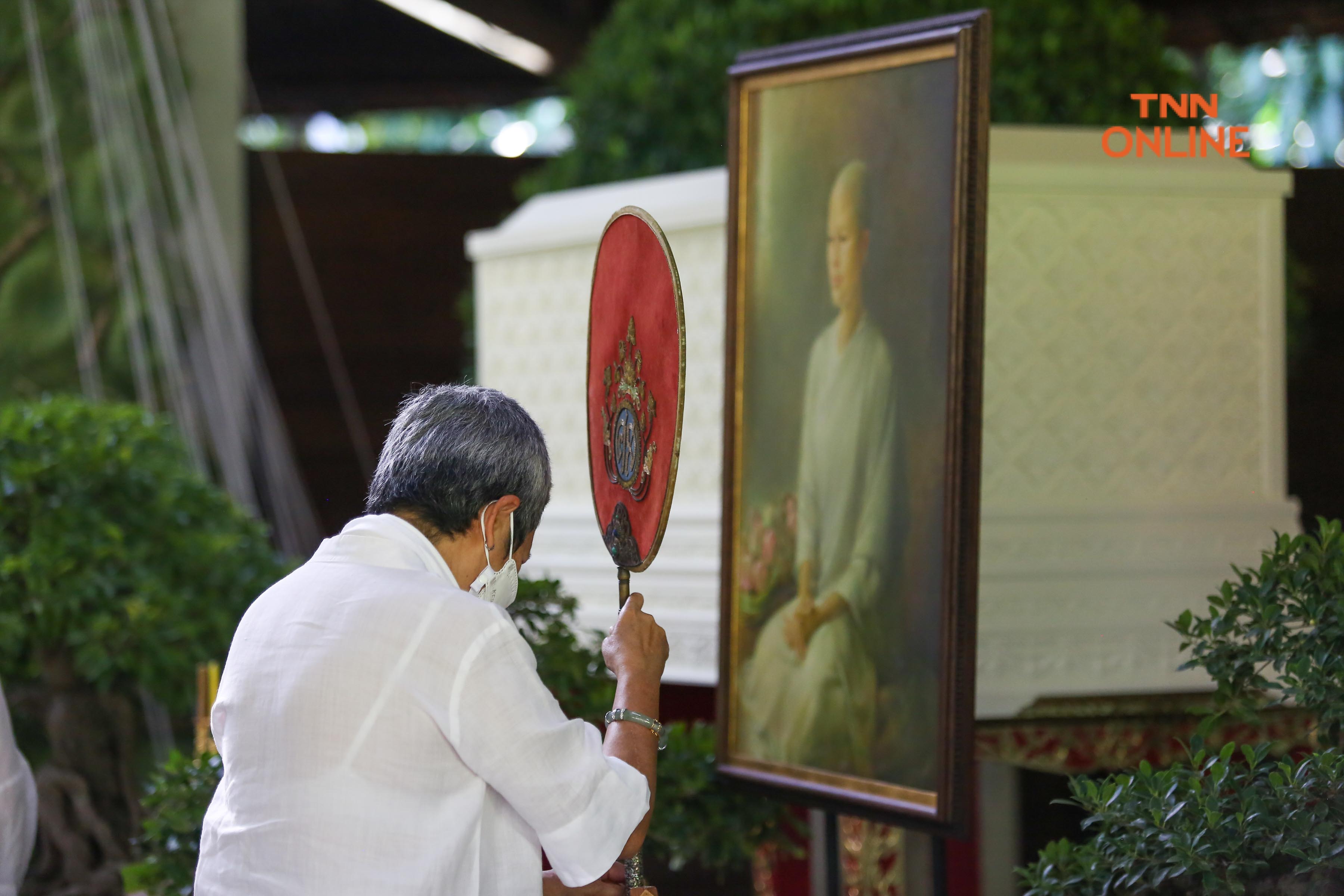 ประมวลภาพ พิธีเคลื่อนขบวนกายสังขาร"แม่ชีศันสนีย์" สู่ธรรมศาลา