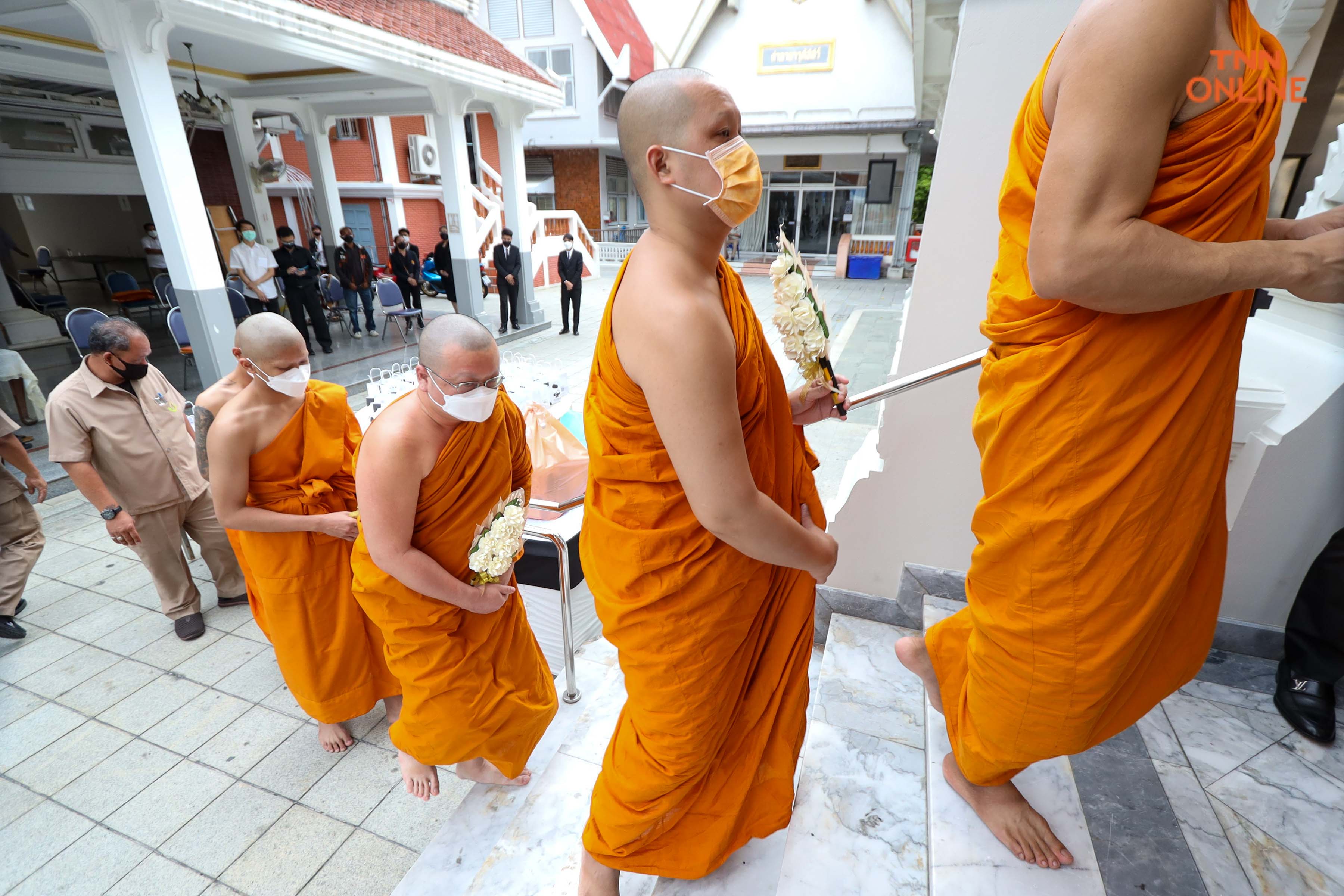 สุดอาลัย เมย์-รัชนก ส่งคุณแม่ครั้งสุดท้าย