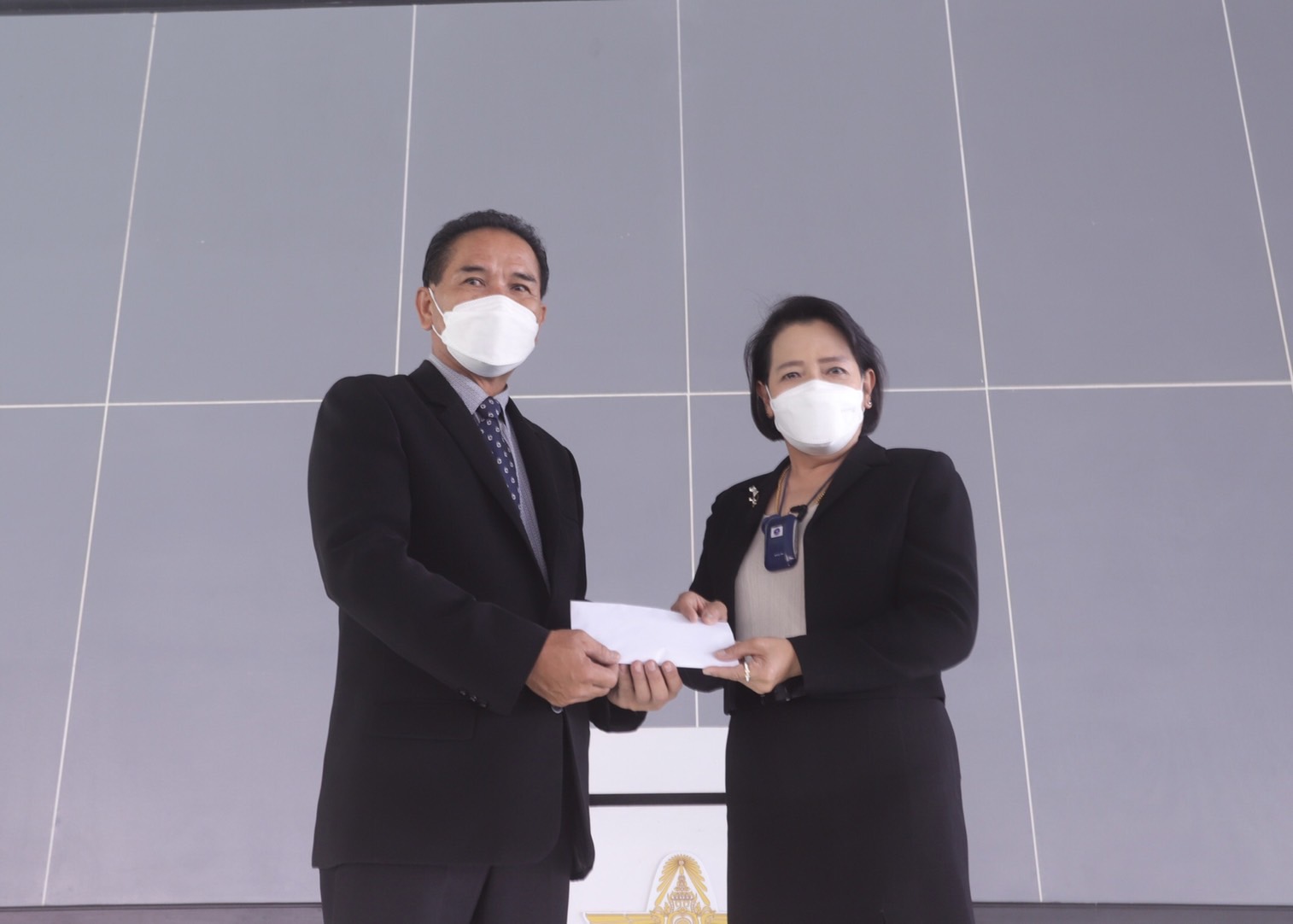 'สองหน่วยงานธรรมาภิบาล' มอบทุน 50,000 บาท ให้ รร.ฤทธิยะฯ เพื่อพัฒนาการศึกษา 'สองหน่วยงานธรรมาภิบาล' มอบทุน 50,000 บาท ให้ รร.ฤทธิยะฯ เพื่อพัฒนาการศึกษา