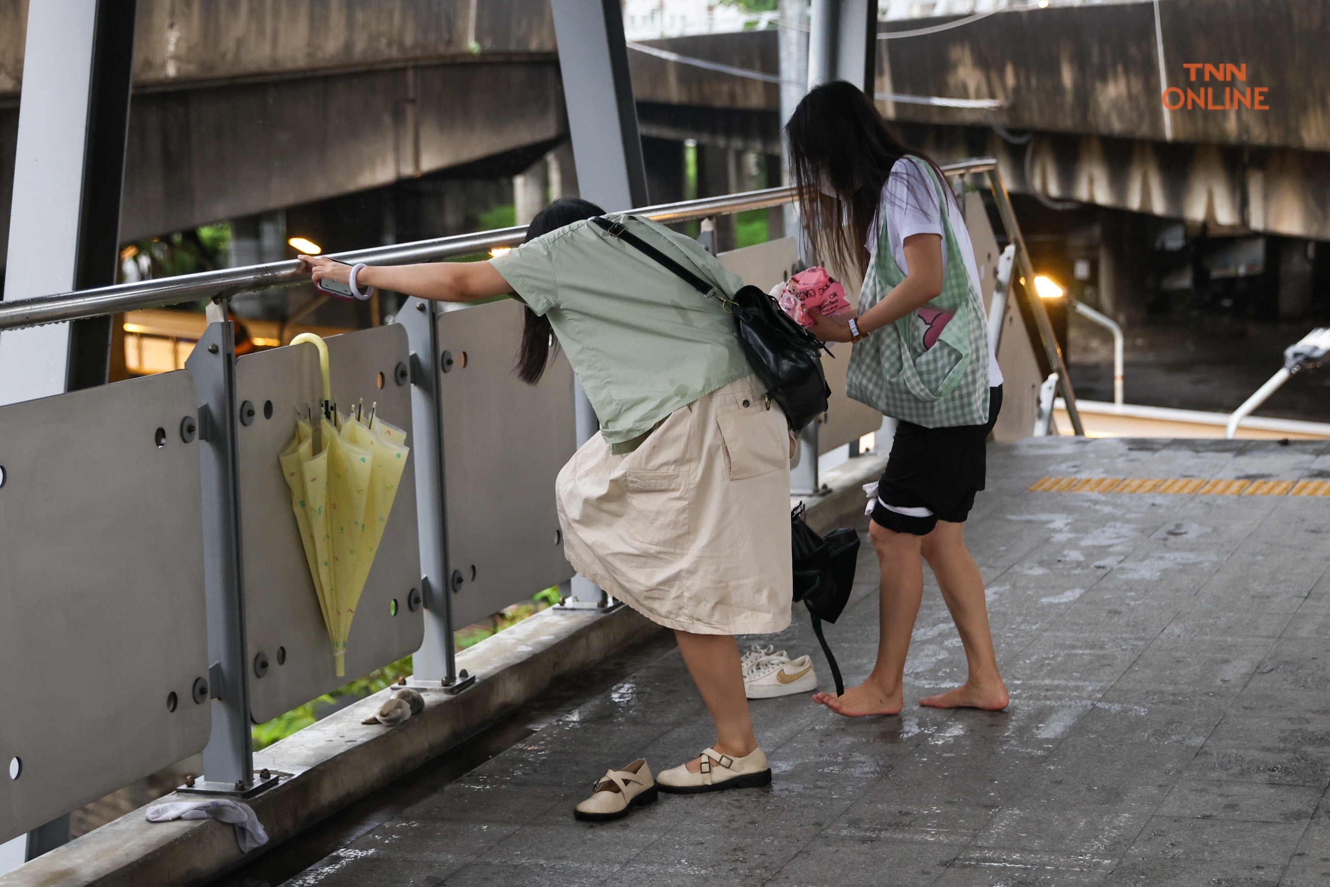 บางนาท่วมหนักหลังฝนถล่มนานต่อเนื่องหลาย ชม.