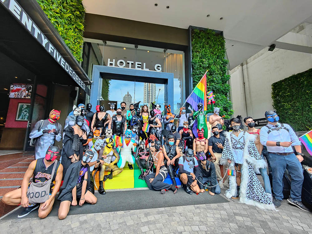 Pride Month ชัชชาติ ร่วมขบวนไพรด์พาเหรด พร้อมหนุนร่าง พ.ร.บ.สมรสเท่าเทียม Pride Month ชัชชาติ ร่วมขบวนไพรด์พาเหรด พร้อมหนุนร่าง พ.ร.บ.สมรสเท่าเทียม