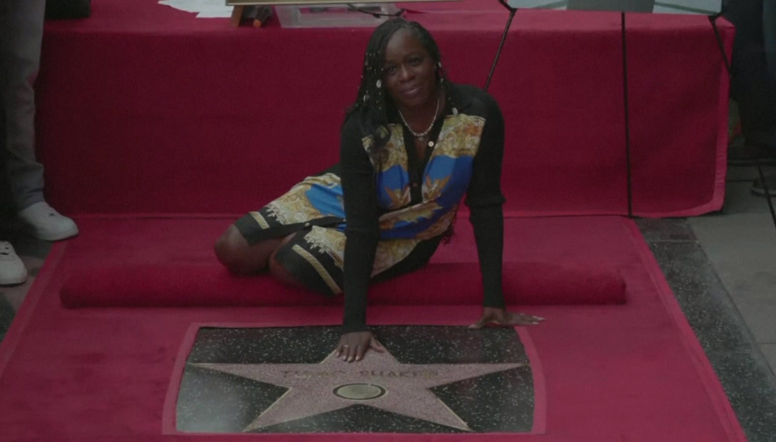 Tupac Shakur  รับดวงดาว  Walk of Fame หลังเสียชีวิต 27 ปี  