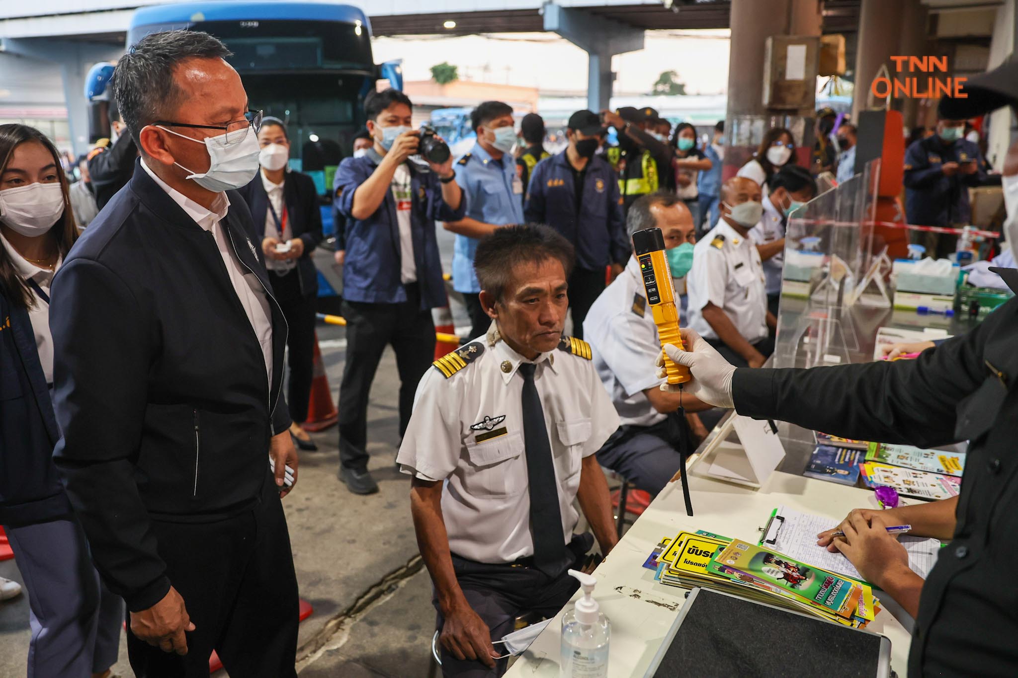 สมศักดิ์ ตรวจหมอชิต บูรณาการร่วมคุมเข้มปราบยาช่วงปีใหม่