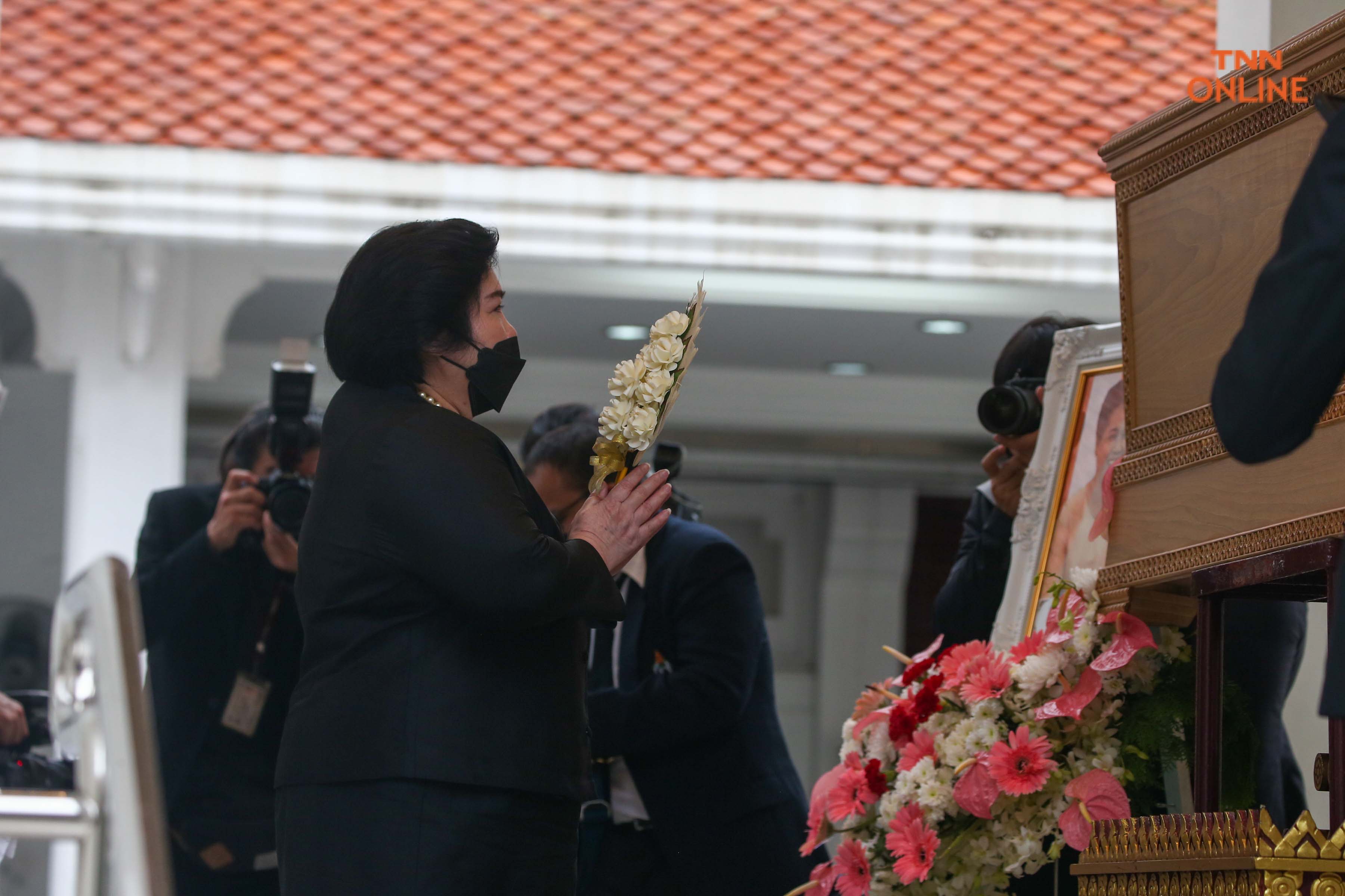 สุดอาลัย เมย์-รัชนก ส่งคุณแม่ครั้งสุดท้าย