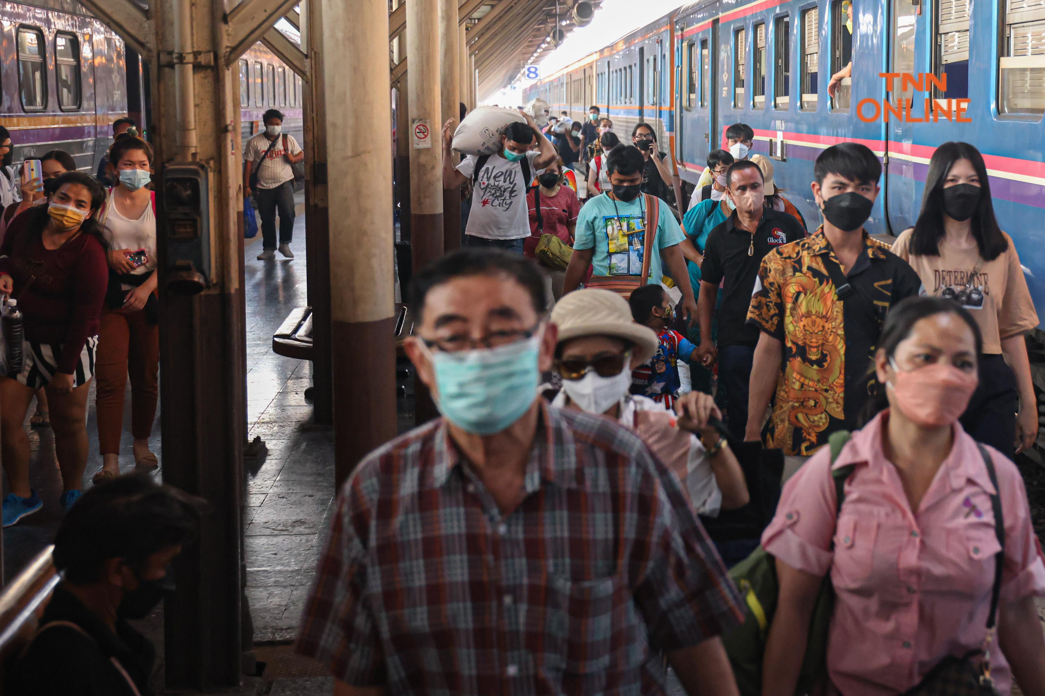 ประมวลภาพ ปชช.กลับเข้ากรุง พร้อมเริ่มงานหลังหยุดยาวสงกรานต์ 