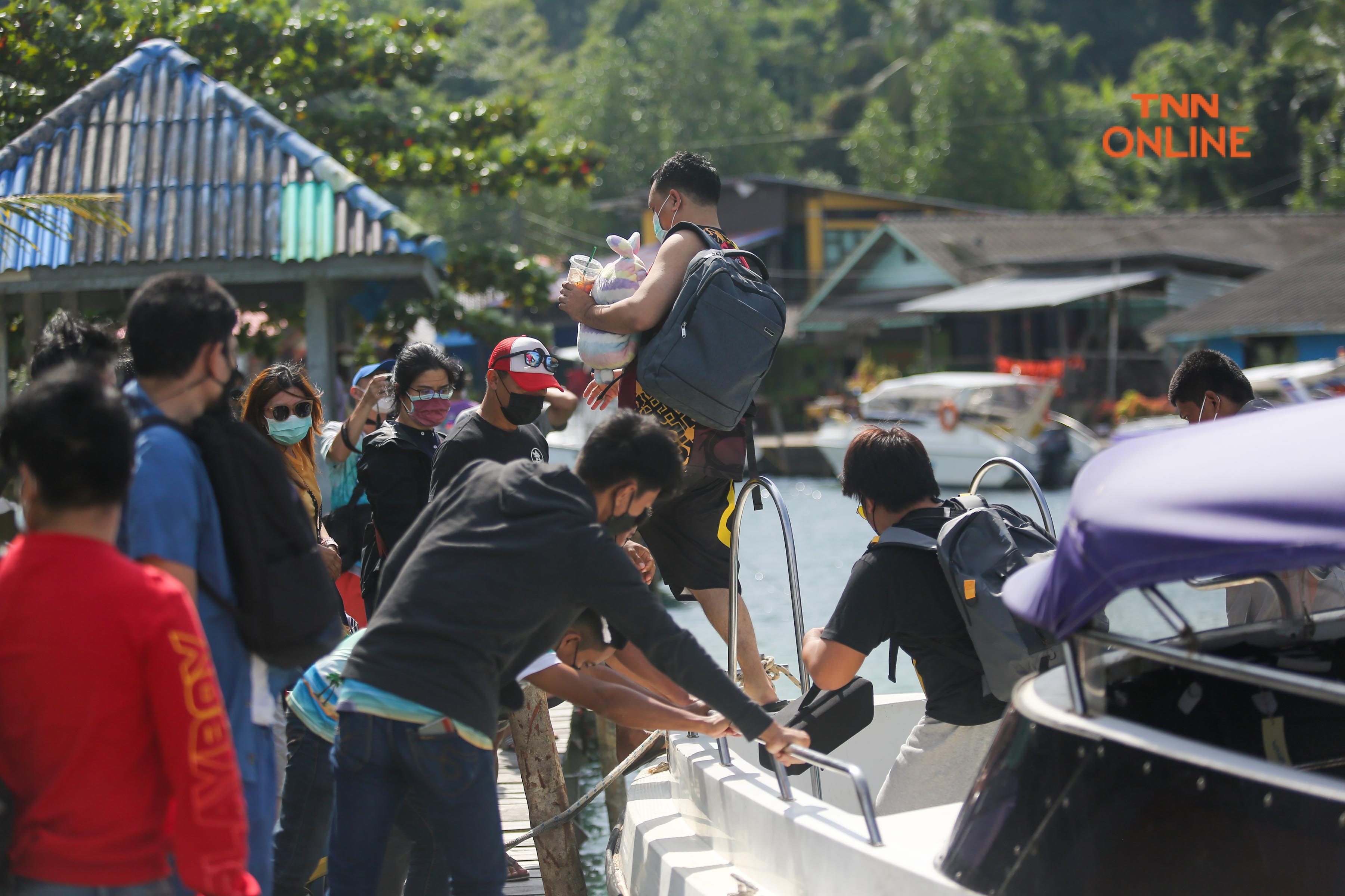 ประมวลภาพ แน่นหาด ประชาชนเดินทางท่องเที่ยวเกาะกูดช่วงหยุดยาว