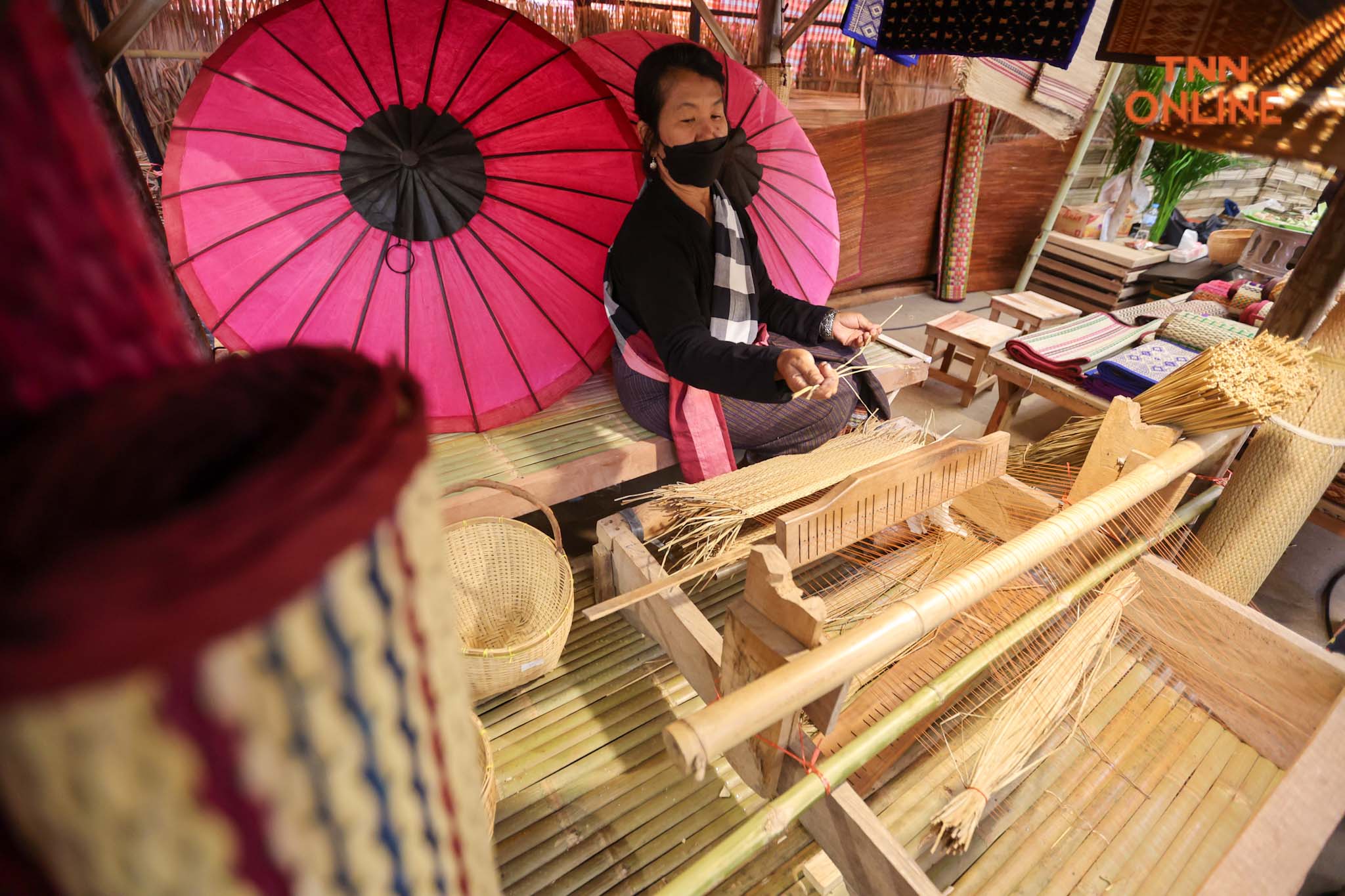 “ม่วนซื่นแดนดินถิ่นอีสาน” สัมผัสขบวนผีตาโขนเรียนรู้วัฒนธรรมอีสาน