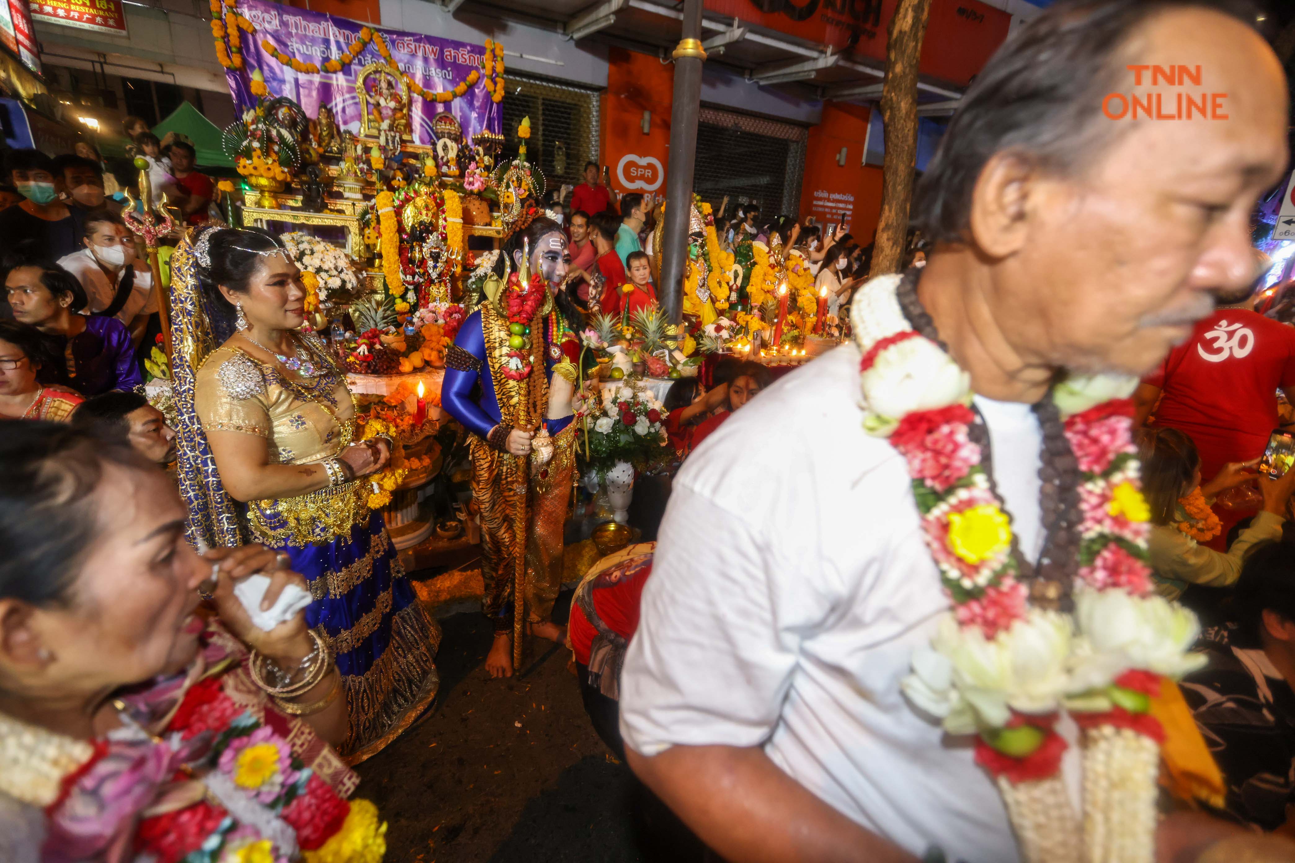 ค่ำคืนนวราตรี พิธีบูชาพระแม่อุมาเทวีสุดยิ่งใหญ่