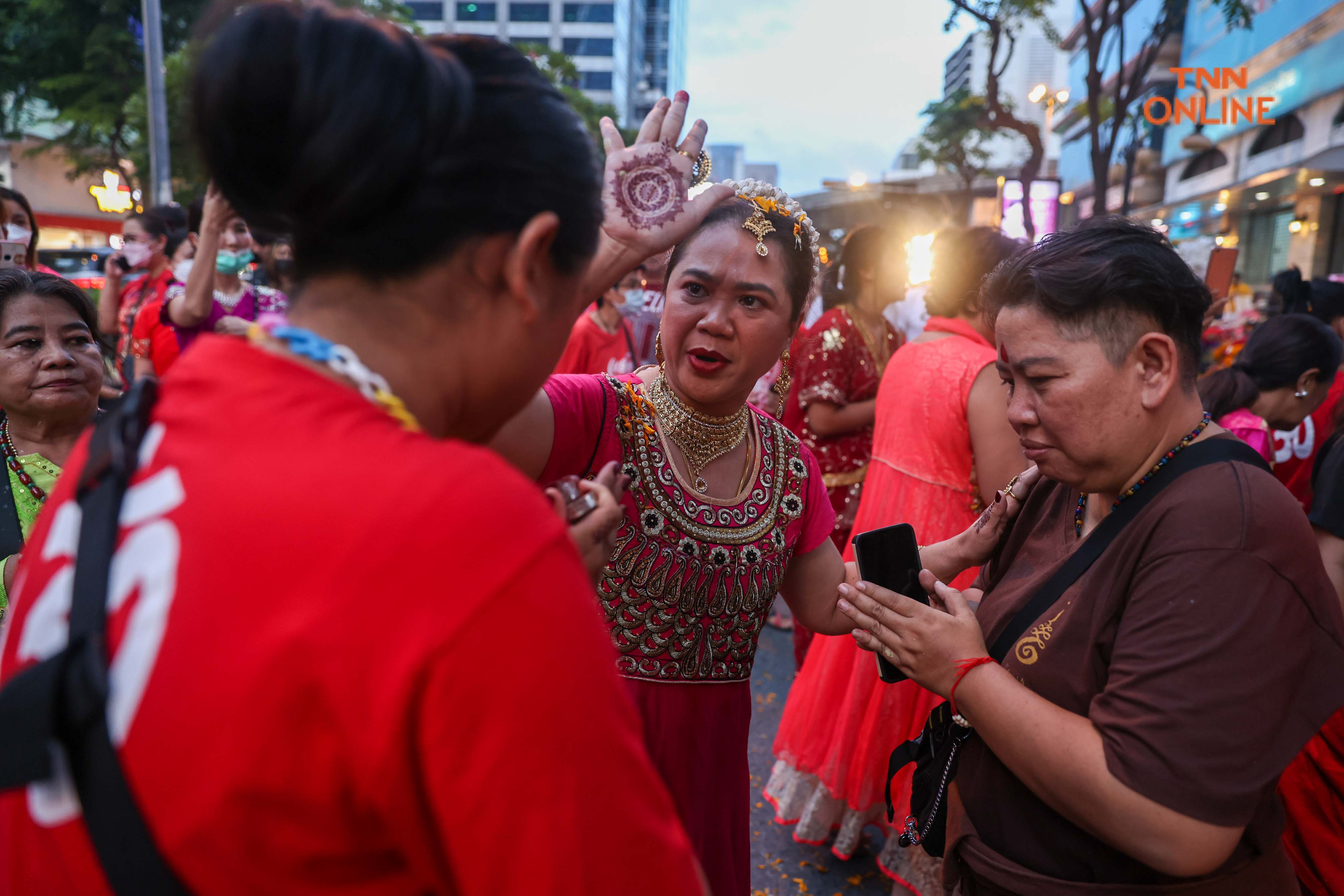 ค่ำคืนนวราตรี พิธีบูชาพระแม่อุมาเทวีสุดยิ่งใหญ่