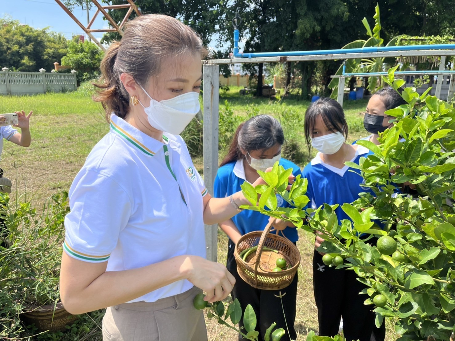 อ.หนองแค ร่วมกับ ซีพี-เมจิ เปิดโครงการ อิ่มสุข ปลูกอนาคต 