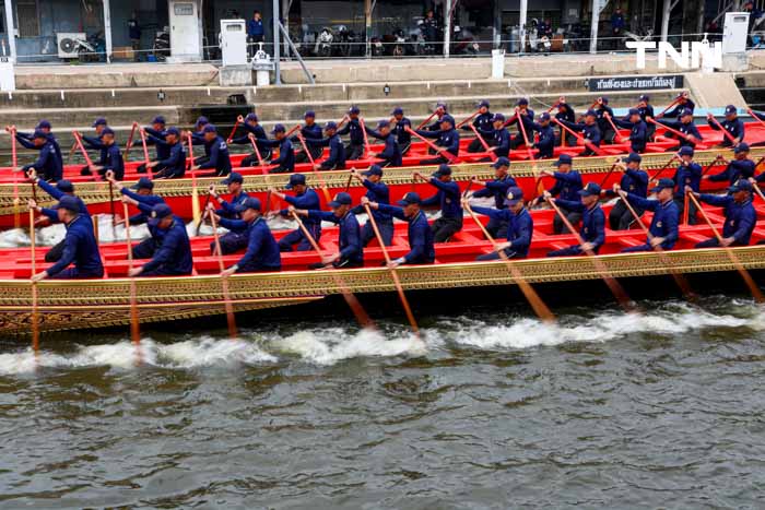 ฝึกซ้อมฝีพายเรือพระราชพิธี เตรียมพร้อมจัดขบวนพยุหยาตราทางชลมารค