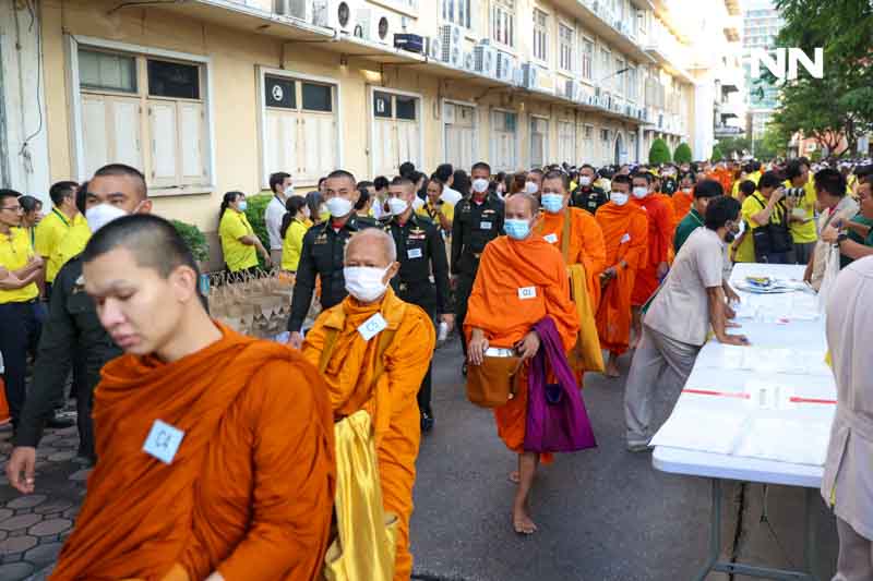 8 ปี วันนวมินทรมหาราช ศิริราชน้อมรำลึกในพระมหากรุณาธิคุณ เนื่องในวันคล้ายวันสวรรคต พระบาทสมเด็จพระบรมชนกาธิเบศร มหาภูมิพลอดุลยเดชมหาราช บรมนาถบพิตร