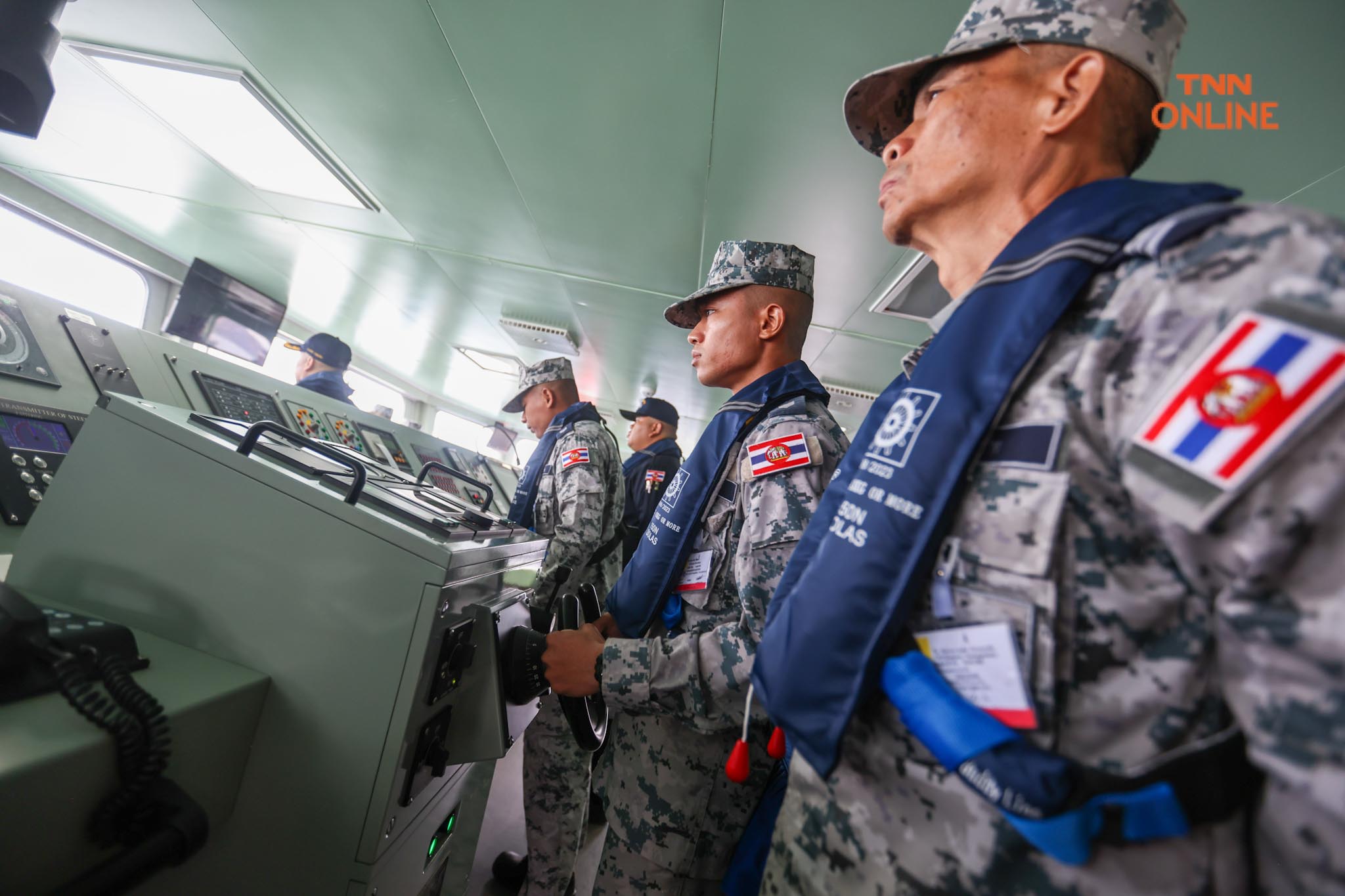 ทดสอบขีดความสามารถ “เรือหลวงช้าง” ลำเลียงกำลังพลและช่วยผู้ประสบภัยทางทะเล  