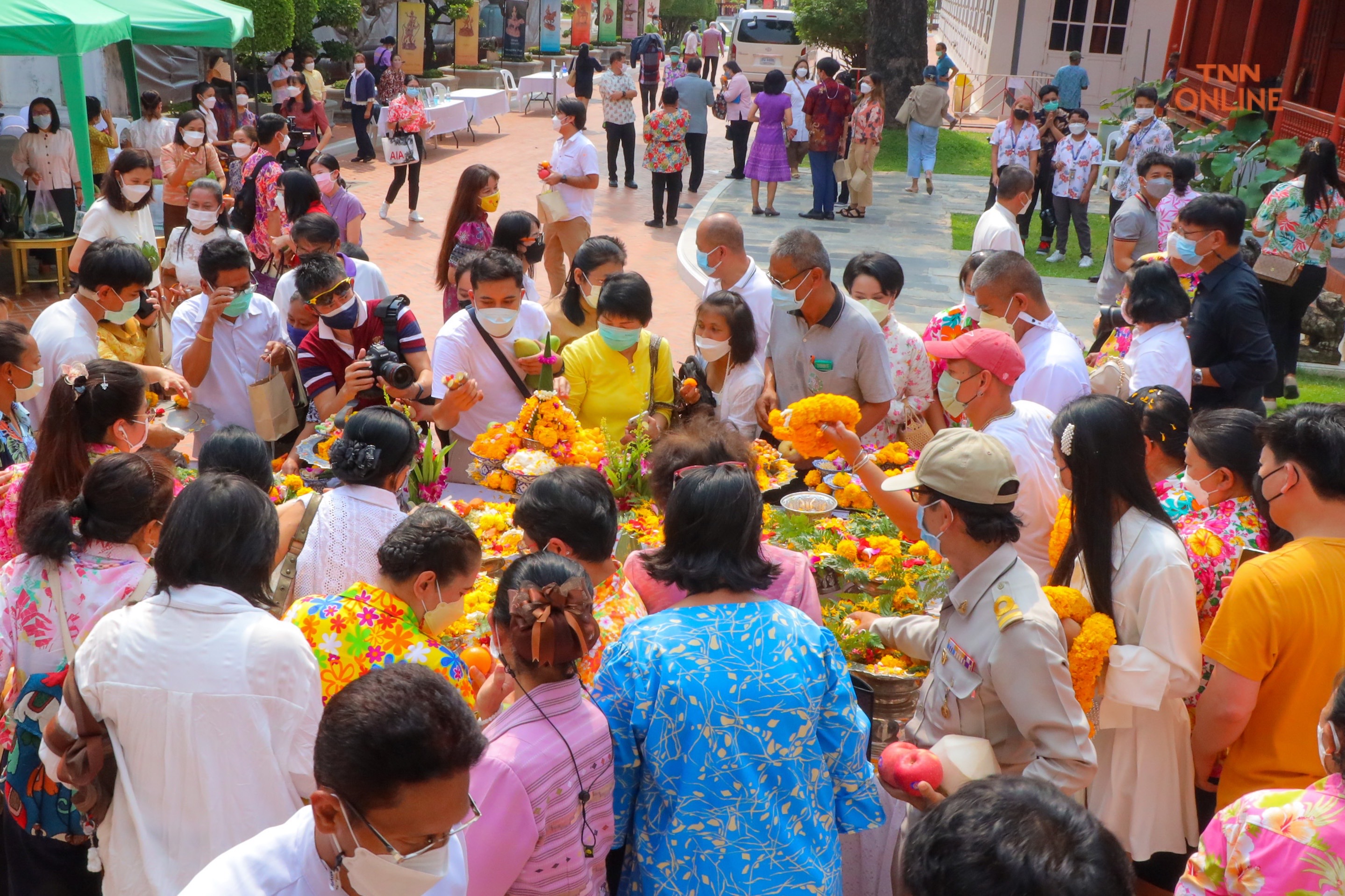 ประมวลภาพ พิพิธภัณฑสถานฯ จัดสรงน้ำพระธาตุและเทวดานพเคราะห์เสริมสิริมงคลวันสงกรานต์