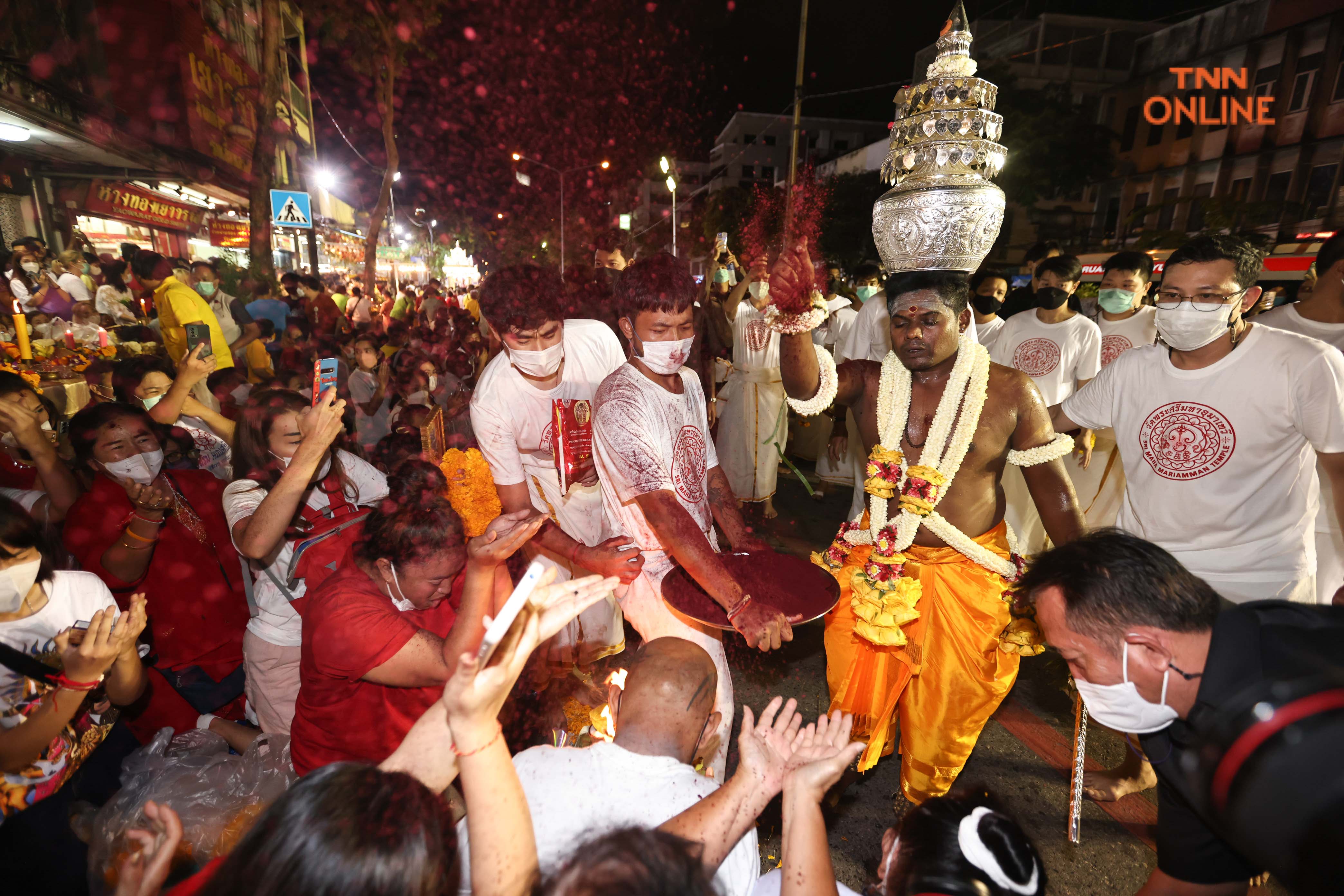 ค่ำคืนนวราตรี พิธีบูชาพระแม่อุมาเทวีสุดยิ่งใหญ่