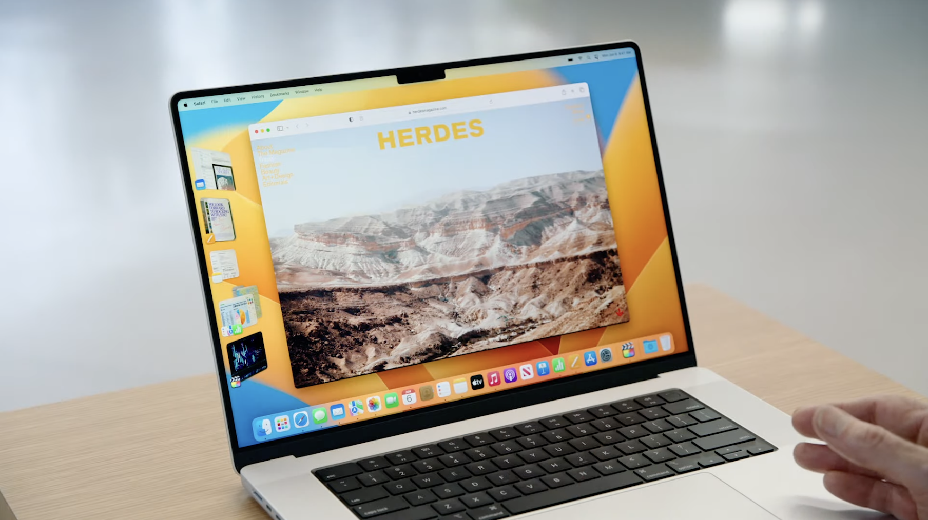 macOS 13 Ventura ต่อกล้อง iPhone ได้ เน้นทำงานหลายแอปและข้ามอุปกรณ์ให้ดียิ่งขึ้น macOS 13 Ventura ต่อกล้อง iPhone ได้ เน้นทำงานหลายแอปและข้ามอุปกรณ์ให้ดียิ่งขึ้น